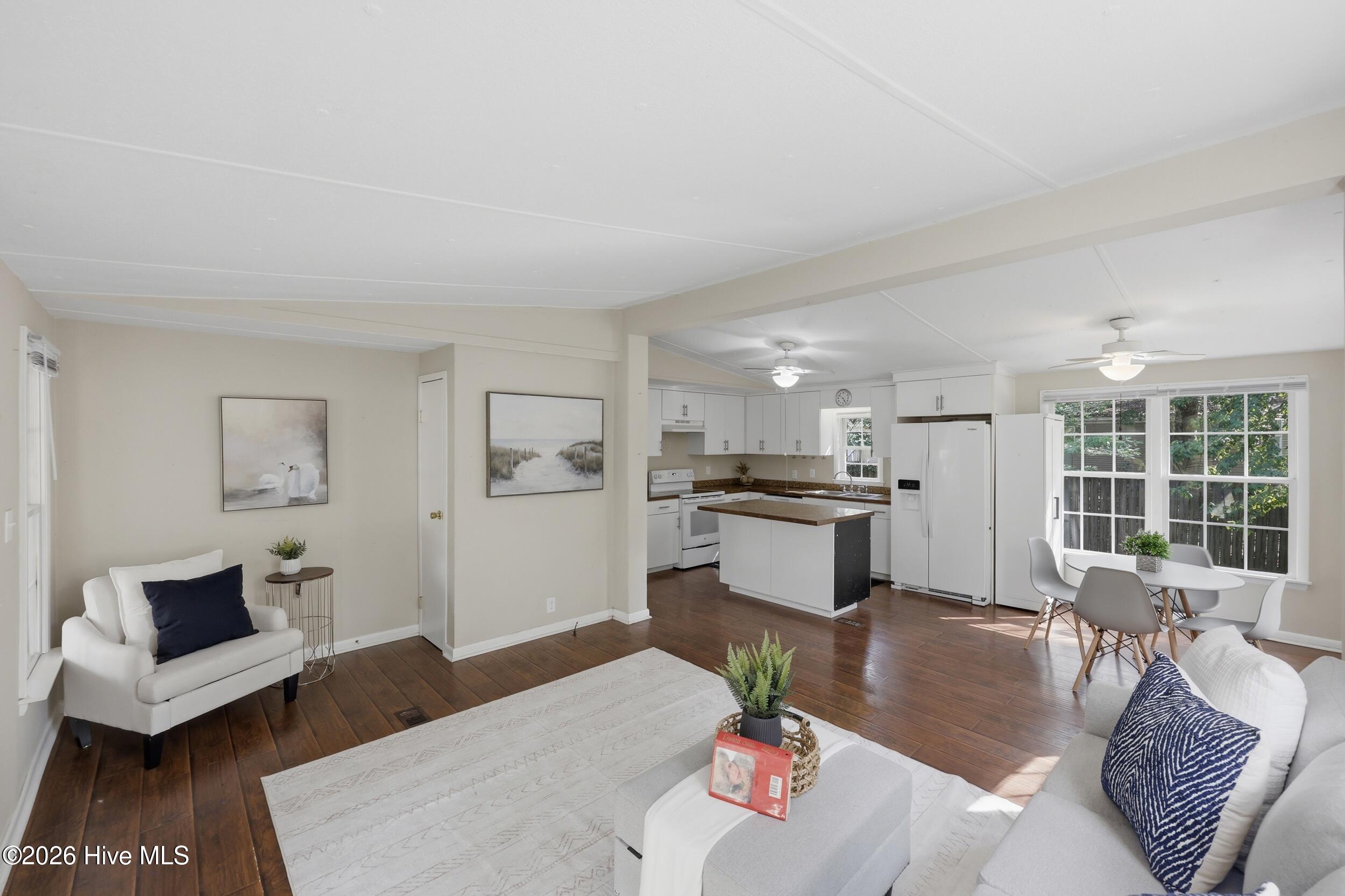218 Comanche Trail Edenton, NC 27932 - Photo 4 of 34