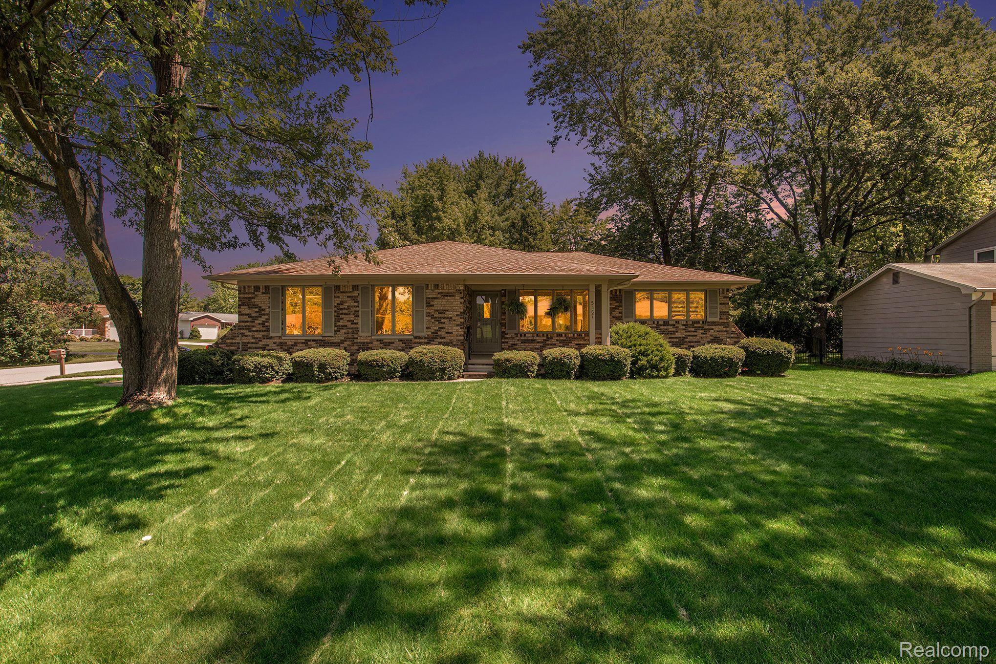5367 Sturbridge Road Grand Blanc, MI 48439 - Photo 2 of 18 Gallery Image 2