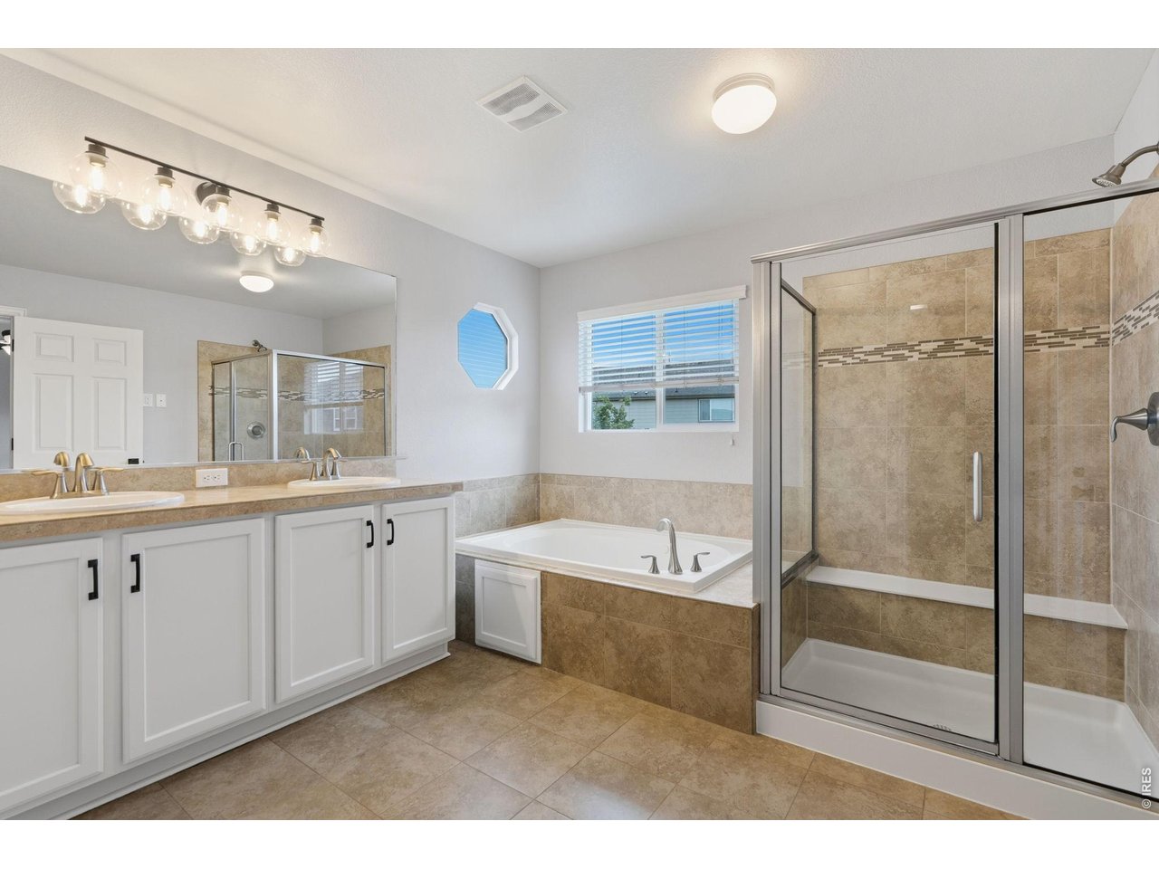 5751 Banner Street Timnath, CO 80547 - Photo 25 of 39 Primary Bathroom