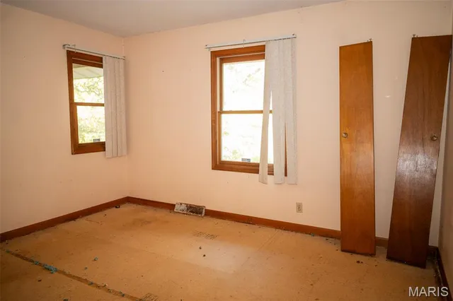 $280,000 | 21132 Sawmill Road, Versailles, MO 65084