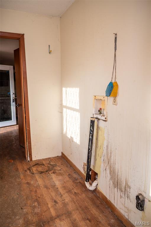 21132 Sawmill Road Versailles, MO 65084 - Photo 15 of 34