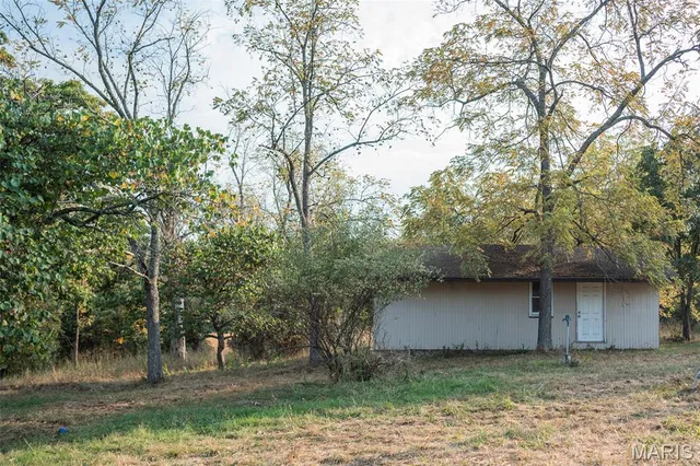 $280,000 | 21132 Sawmill Road, Versailles, MO 65084