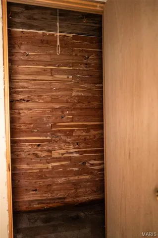 $280,000 | 21132 Sawmill Road, Versailles, MO 65084