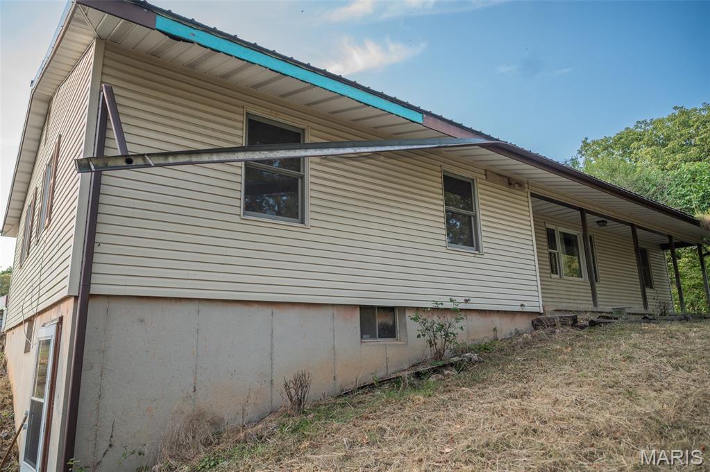 21132 Sawmill Road Versailles, MO 65084 - Photo 4 of 34