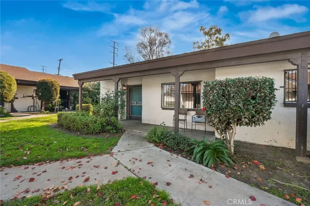 $575,000 | 2011 West Katella Avenue, Unit 3, Anaheim, CA 92804