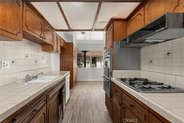 $575,000 | 2011 West Katella Avenue, Unit 3, Anaheim, CA 92804