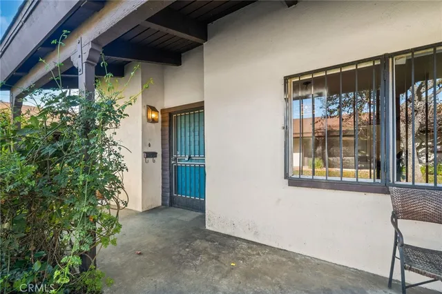 $575,000 | 2011 West Katella Avenue, Unit 3, Anaheim, CA 92804