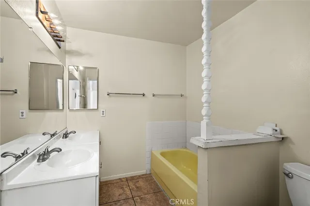 $575,000 | 2011 West Katella Avenue, Unit 3, Anaheim, CA 92804