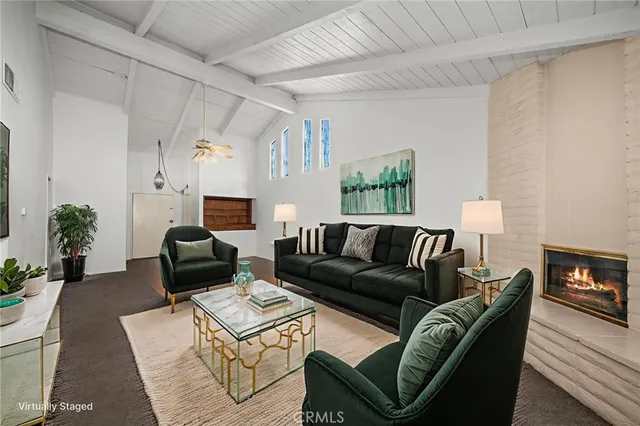 $575,000 | 2011 West Katella Avenue, Unit 3, Anaheim, CA 92804