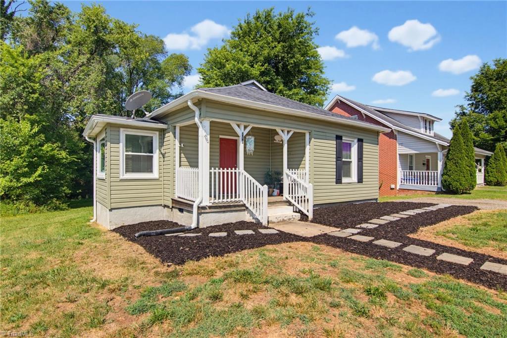 717 Patrick Street Eden, NC 27288 - Photo 2 of 29