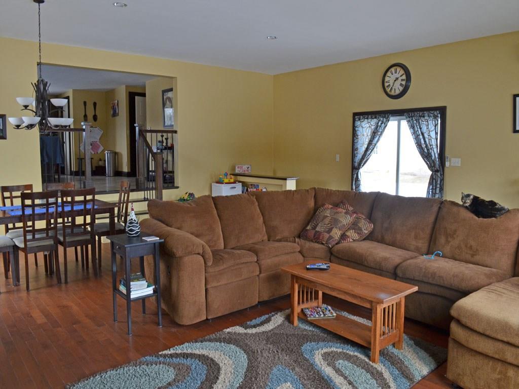 305 Bangor Road Waterville, ME 04901 - Photo 11 of 22 Living Area
