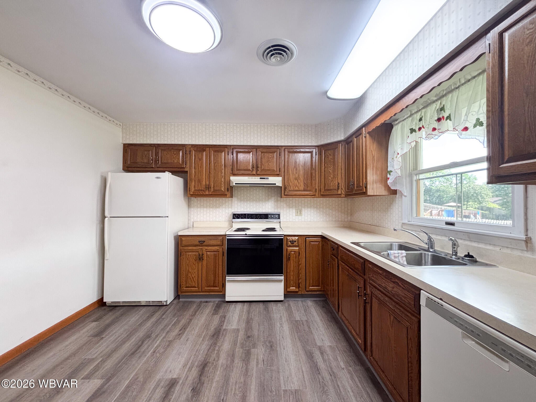 8 Ridge Street Williamsport, PA 17701 - Photo 10 of 46 Kitchen
