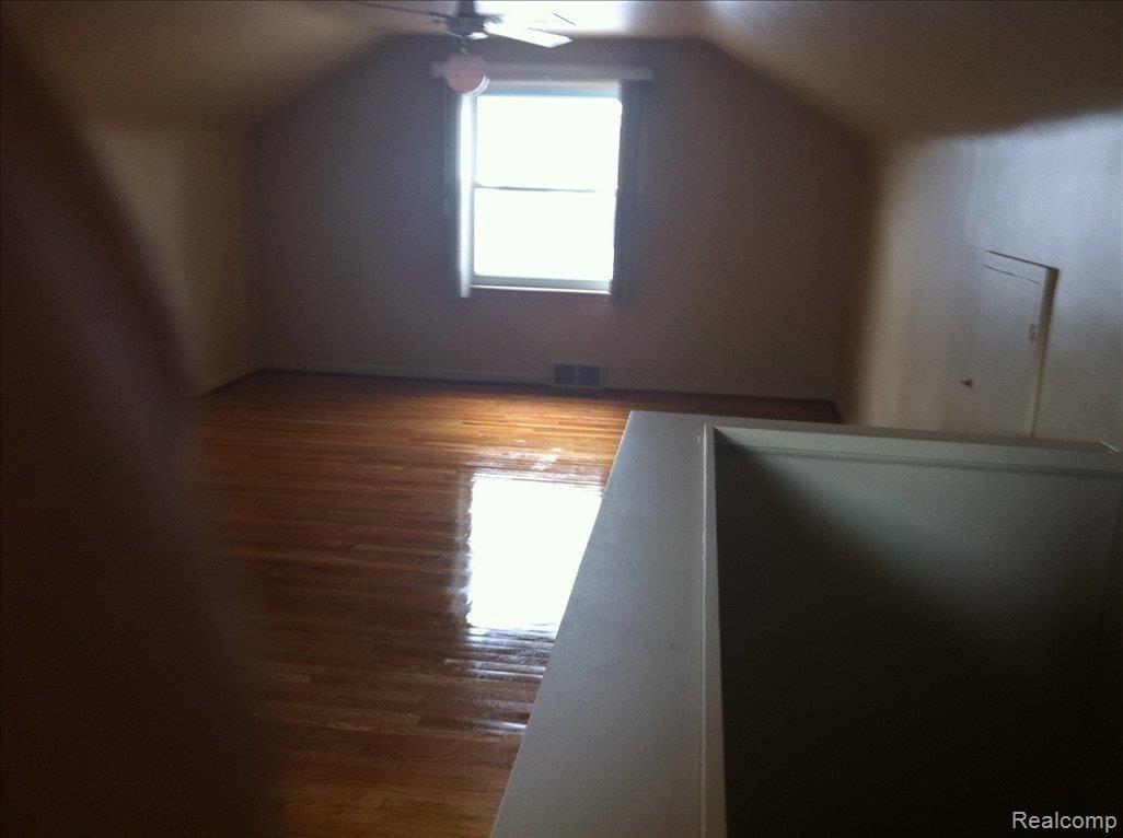 7434 Miller Road Dearborn, MI 48126 - Photo 2 of 19 IMG_0517
