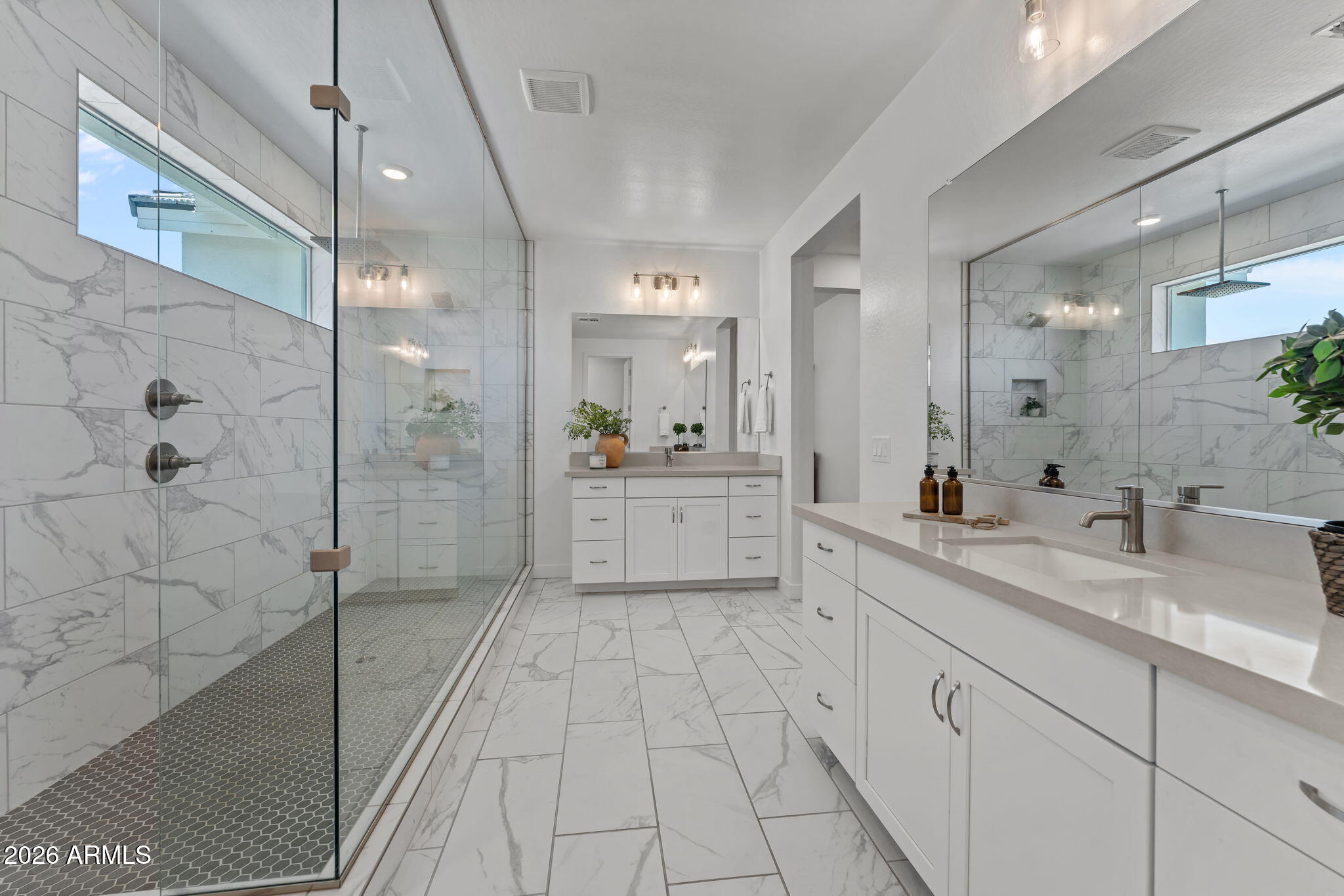 1532 East Rakestraw Lane Gilbert, AZ 85298 - Photo 8 of 53 Gallery Image 8