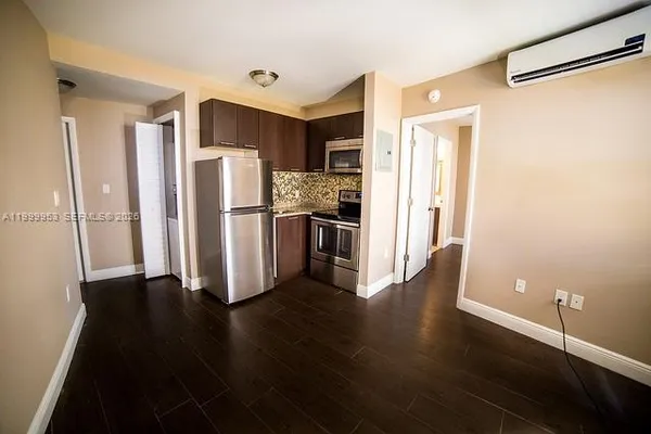 $1,625 | 500 Southwest 9th Avenue, Unit 9, Miami, FL 33130