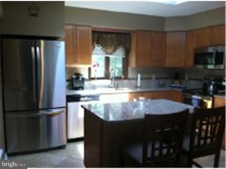 304 East Washington Street Riverside, NJ 08075 - Photo 6 of 12 Kitchen
