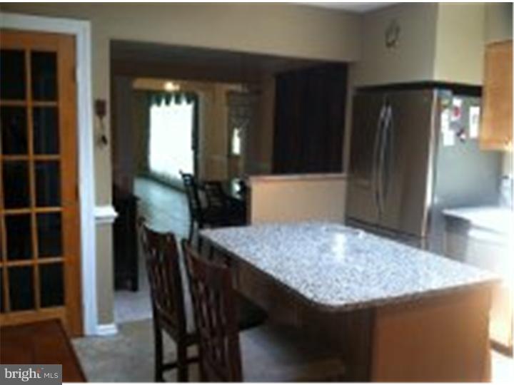 304 East Washington Street Riverside, NJ 08075 - Photo 7 of 12 Kitchen