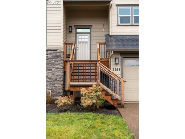$650,000 | 2958 Southwest Redmond Hill Road, McMinnville, OR 97128