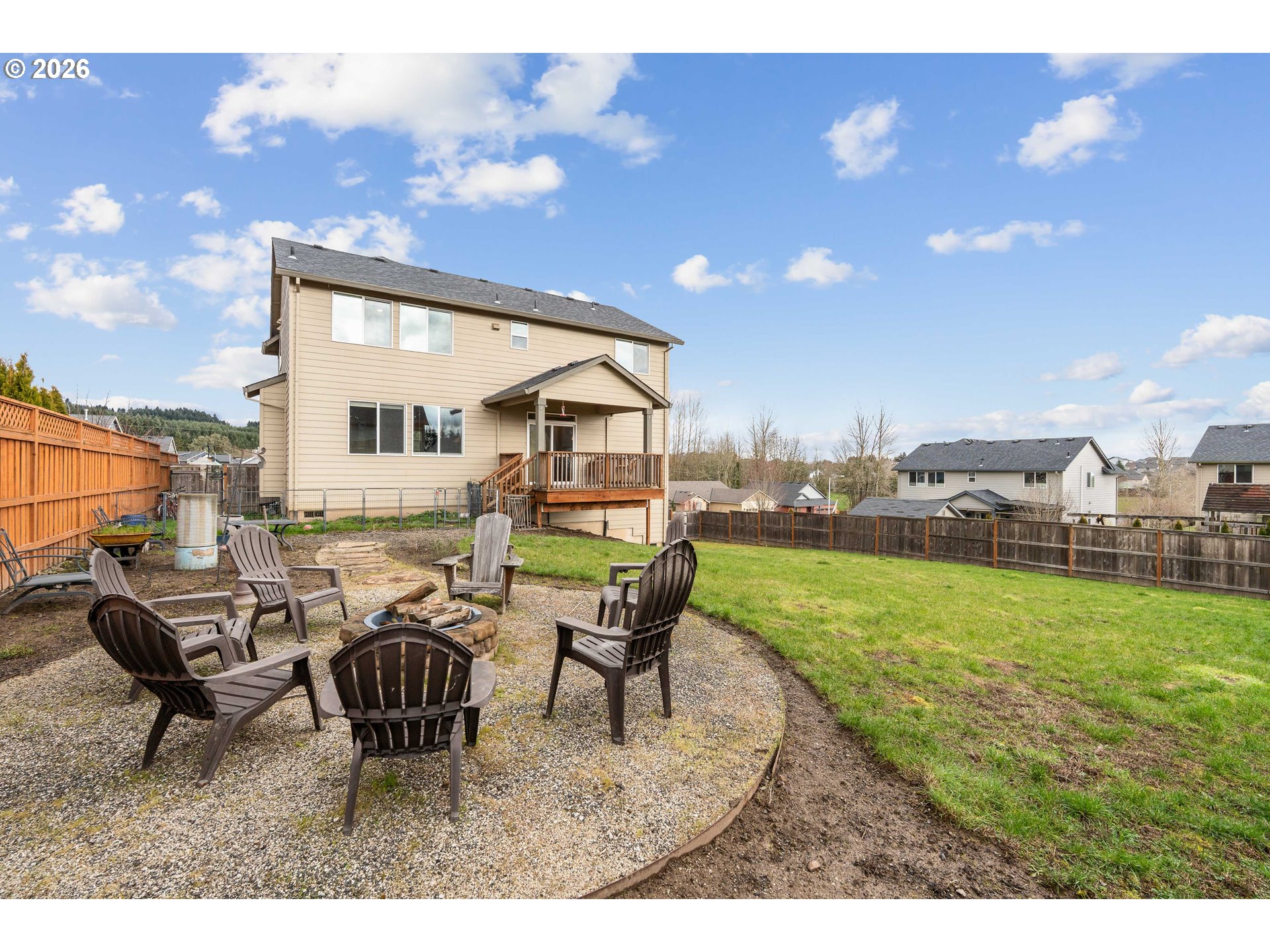2958 Southwest Redmond Hill Road McMinnville, OR 97128 - Photo 32 of 40 a view of an chairs and table in patio