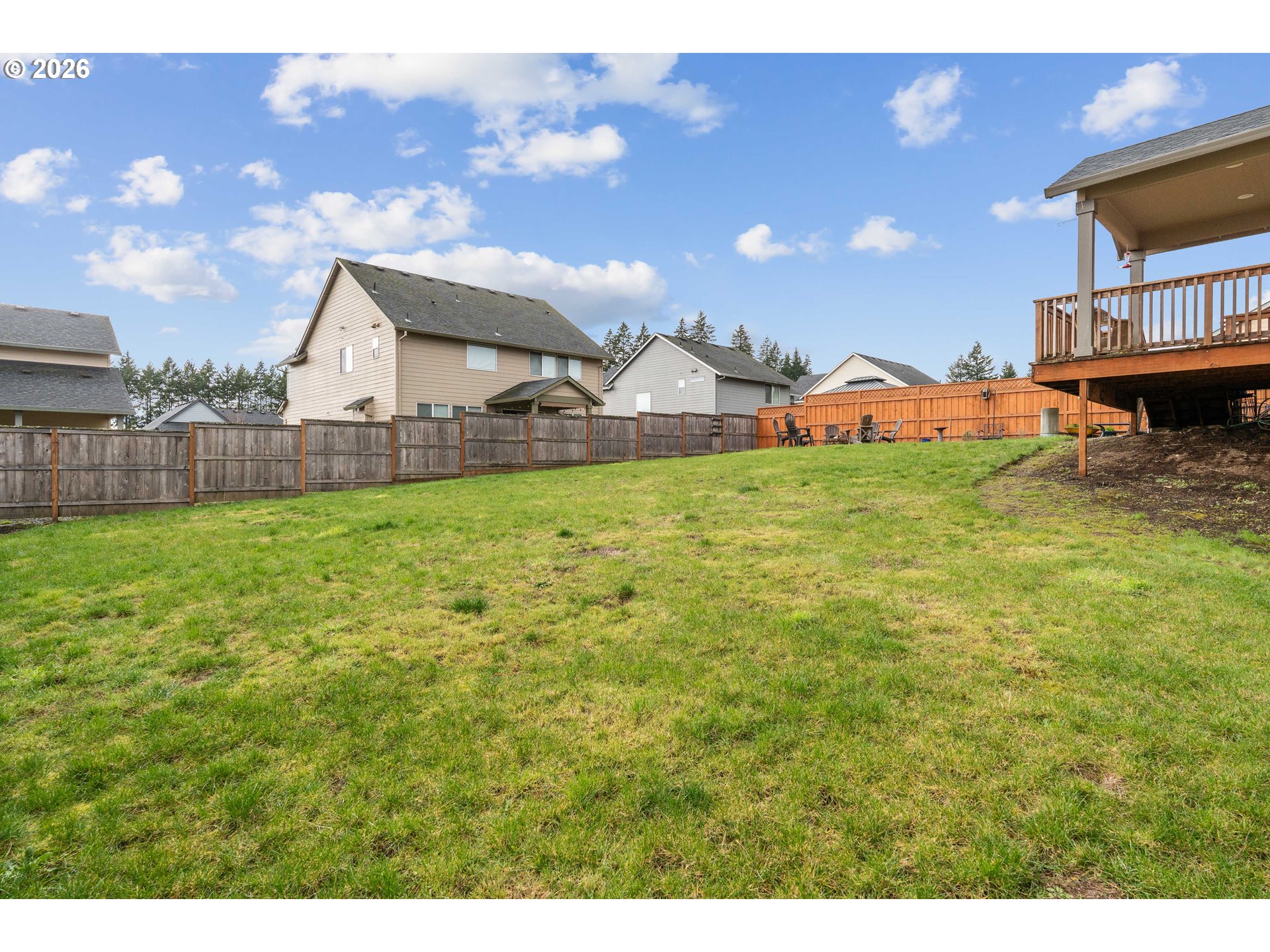 2958 Southwest Redmond Hill Road McMinnville, OR 97128 - Photo 35 of 40 a front view of a house with a yard bathtub and a big yard