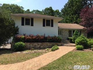 15 Rimlet Drive Commack, NY 11725 - Photo 1 of 1 Gallery Image 1