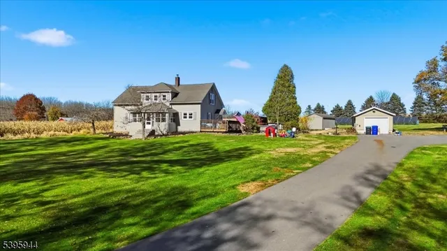 $449,999 | 161 Bryans Road, Hampton, NJ 08827