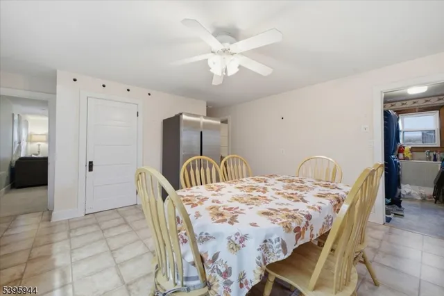 $449,999 | 161 Bryans Road, Hampton, NJ 08827