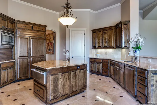 $1,950,000 | 11503 Toponga, Boerne, TX 78006