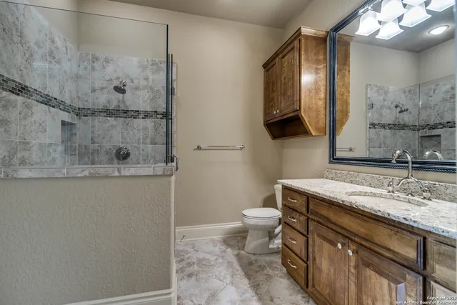 $1,950,000 | 11503 Toponga, Boerne, TX 78006