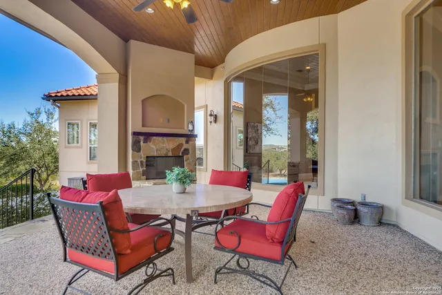 $1,950,000 | 11503 Toponga, Boerne, TX 78006