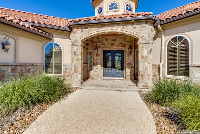 $1,950,000 | 11503 Toponga, Boerne, TX 78006