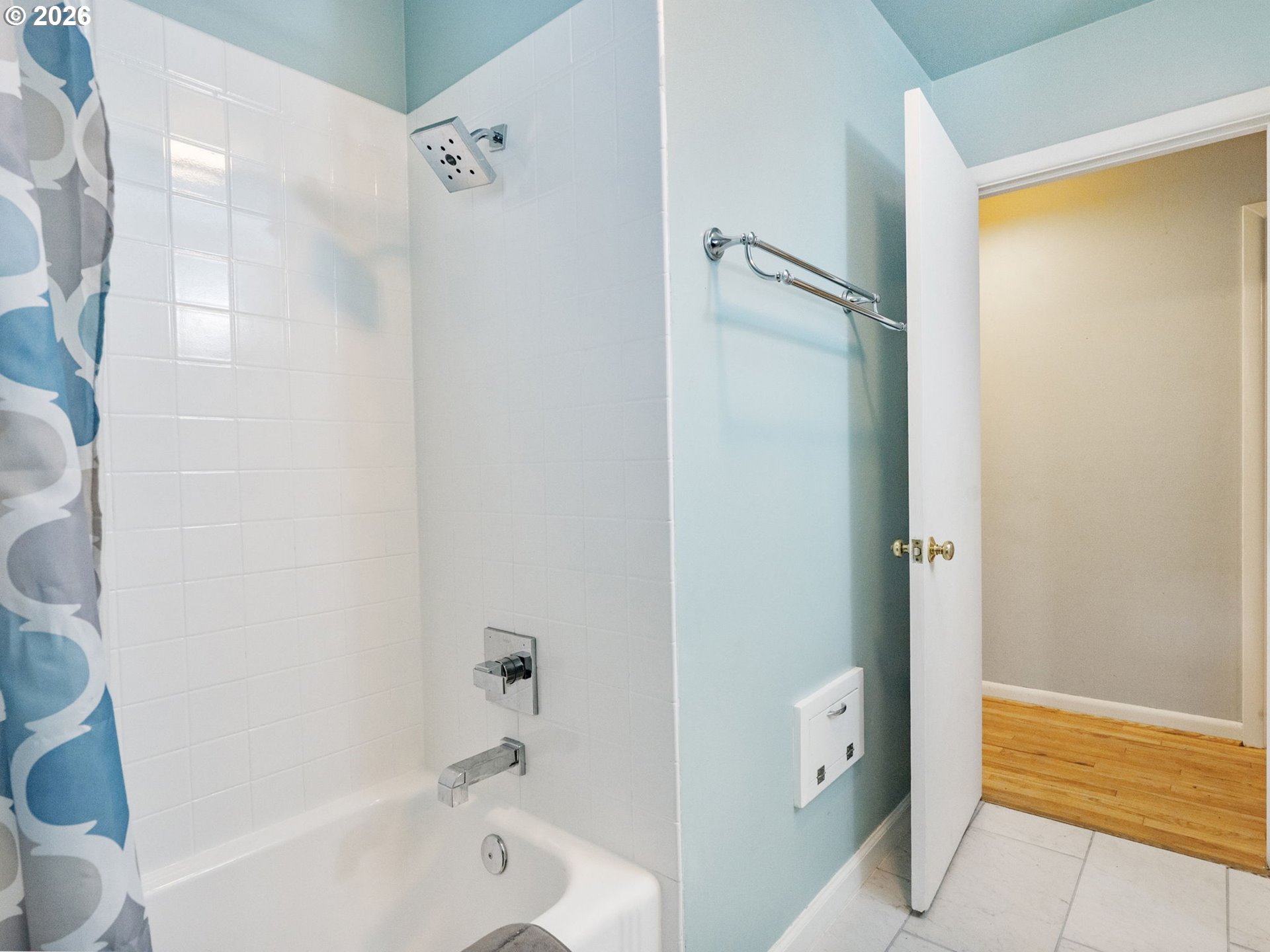4010 Southwest Hamilton Street Portland, OR 97221 - Photo 19 of 38