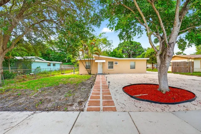 $2,250 | 1534 North 58th Avenue, Hollywood, FL 33021