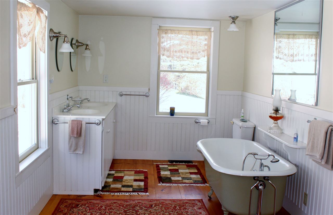961 Russ Hill Road Royalton, VT 05068 - Photo 20 of 31