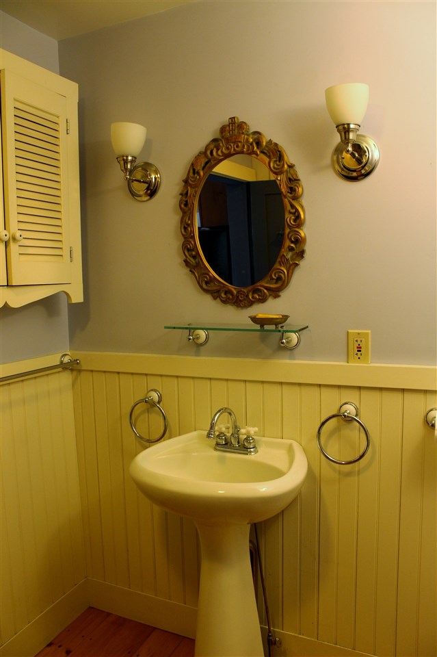 961 Russ Hill Road Royalton, VT 05068 - Photo 22 of 31