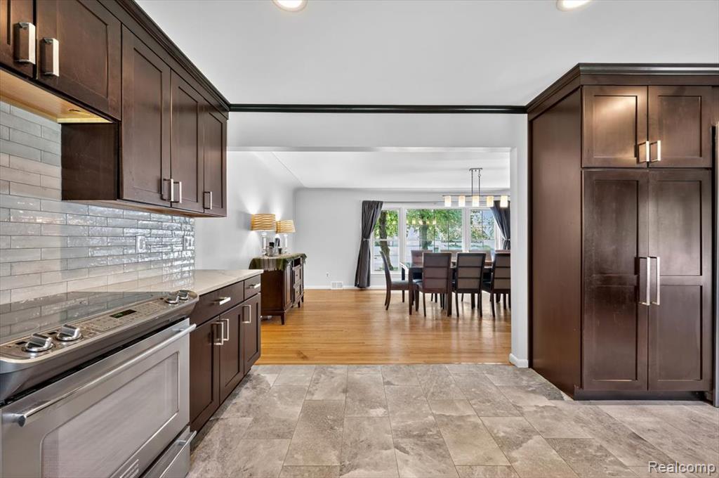 928 Hampstead Lane Rochester Hills, MI 48309 - Photo 11 of 37