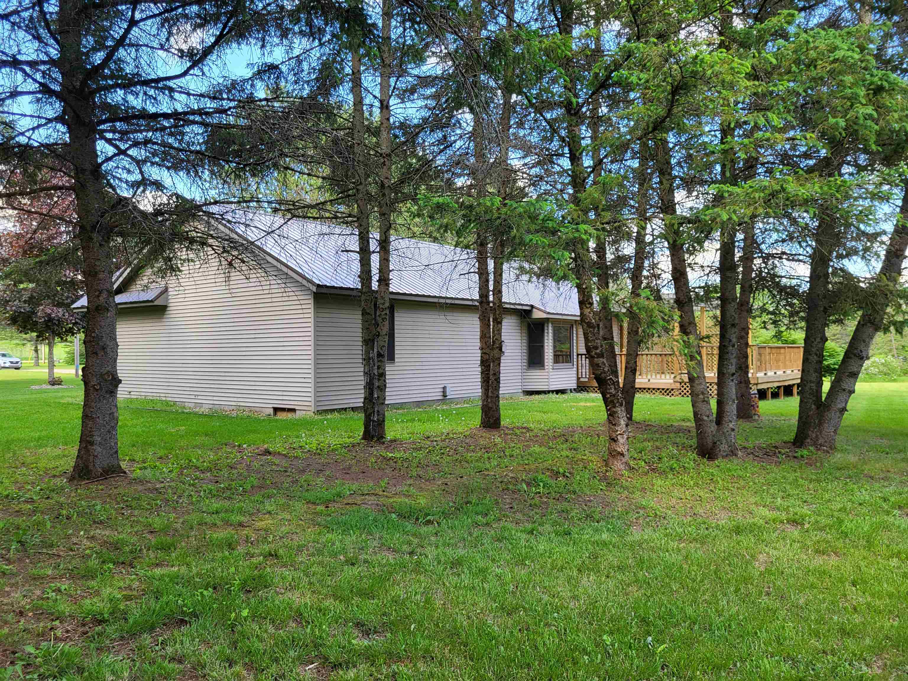 5597 Watson Road Gladwin, MI 48624 - Photo 7 of 47