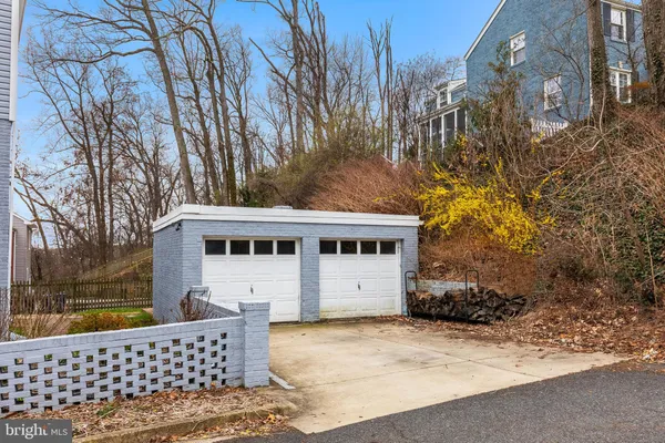 front view of house with a yard
