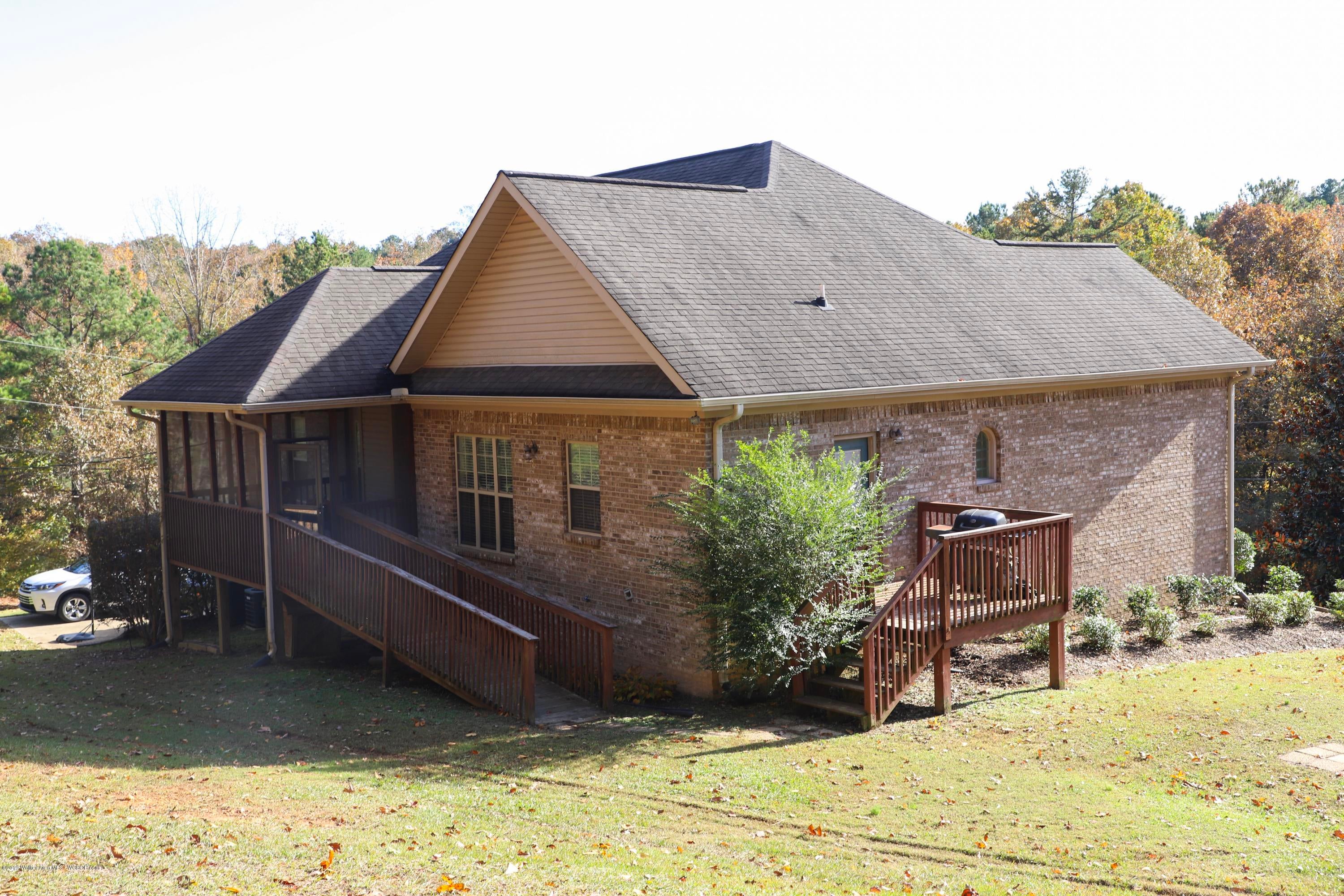 260 Hayfield Loop Dora, AL 35062 - Photo 2 of 38 Gallery Image 2