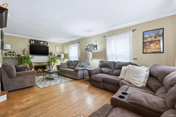 $239,900 | 4715 South Wayne Avenue, Fort Wayne, IN 46807