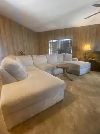$43,000 | 581 North Crawford Avenue, Unit 112, Dinuba, CA 93618