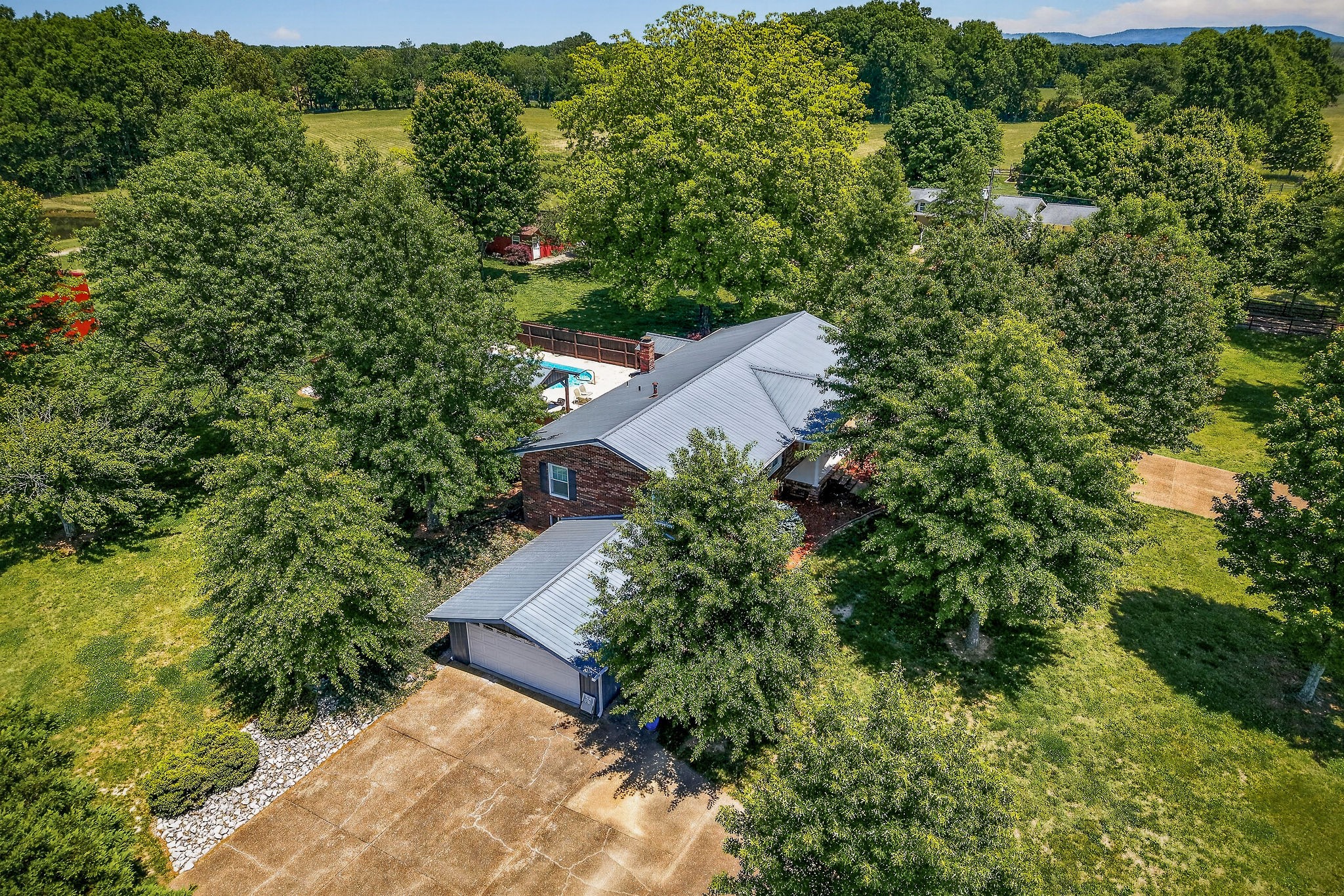 1956 Shady Grove Road Morrison, TN 37357 - Photo 7 of 55