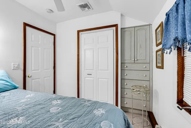 $3,100 | 50 1st Avenue, Manasquan, NJ 08736