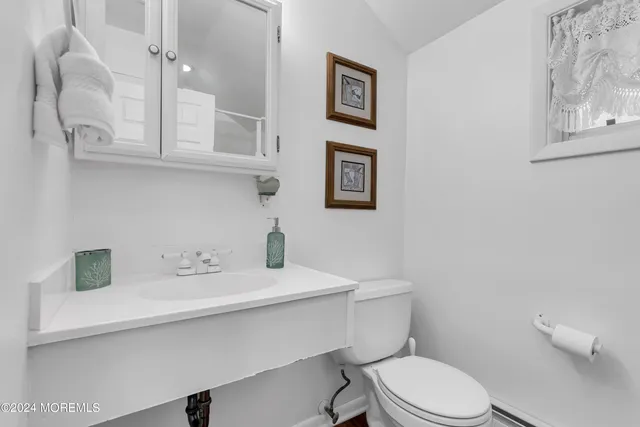 $3,100 | 50 1st Avenue, Manasquan, NJ 08736