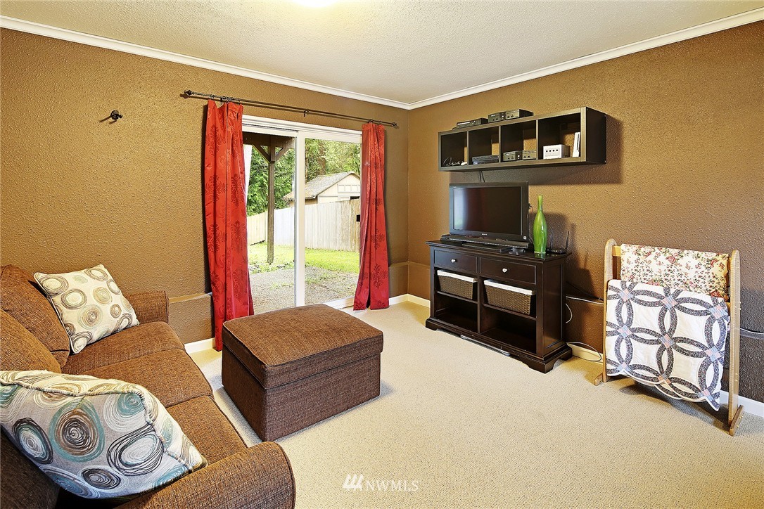 17904 25th Drive Southeast Bothell, WA 98012 - Photo 14 of 19 Gallery Image 14