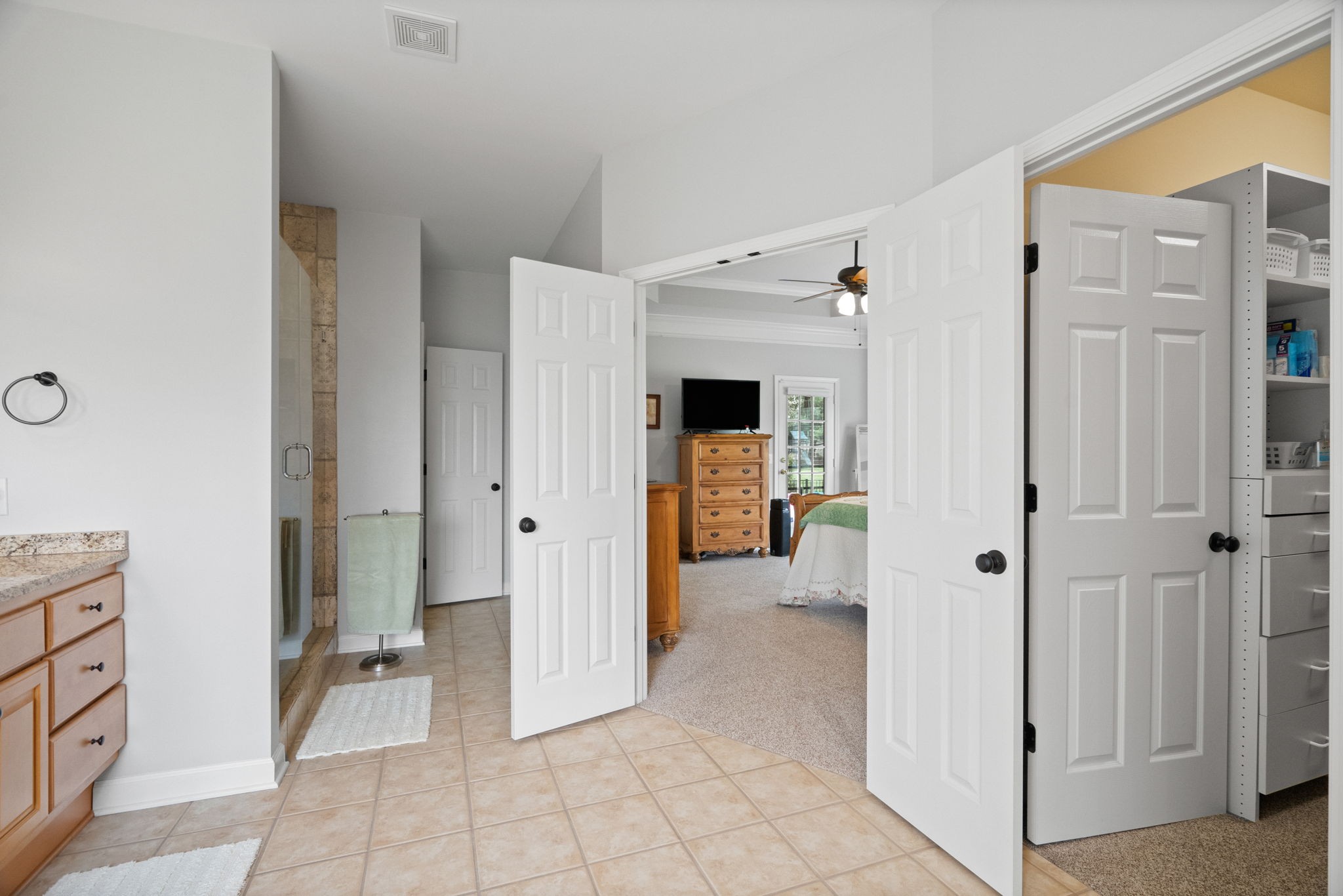 3008 Burts Crossing Springfield, TN 37172 - Photo 30 of 45 a view of a hallway with dining area and glass door