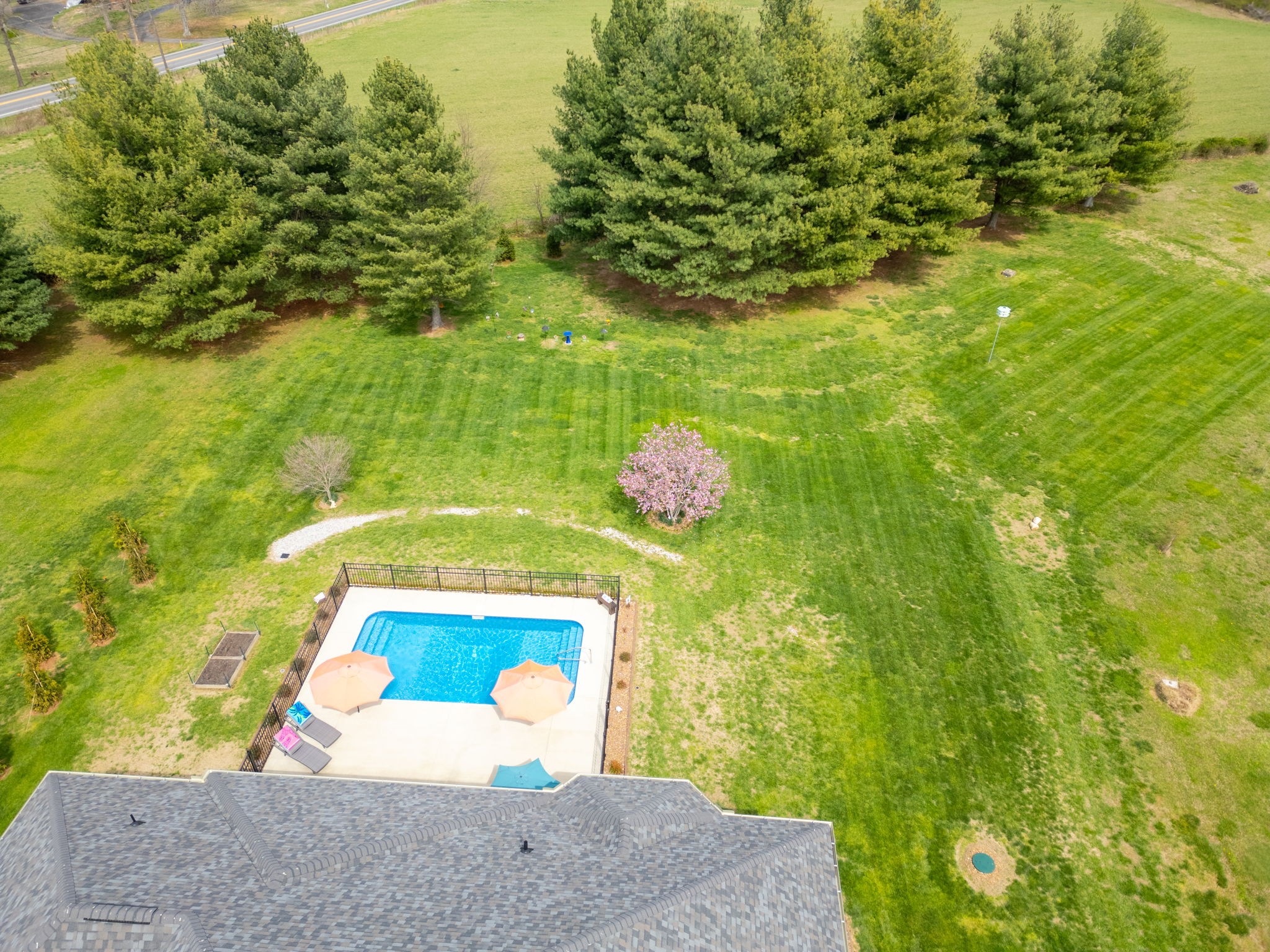 3008 Burts Crossing Springfield, TN 37172 - Photo 42 of 45 a bathroom with a toilet sink and shower