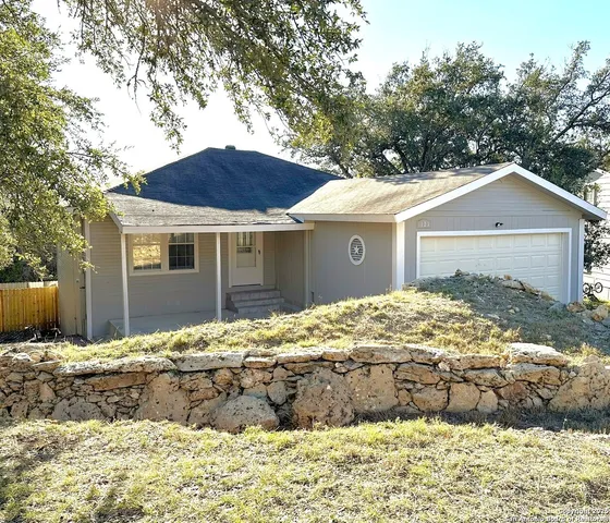 $295,000 | 123 Poolside Drive, Canyon Lake, TX 78133