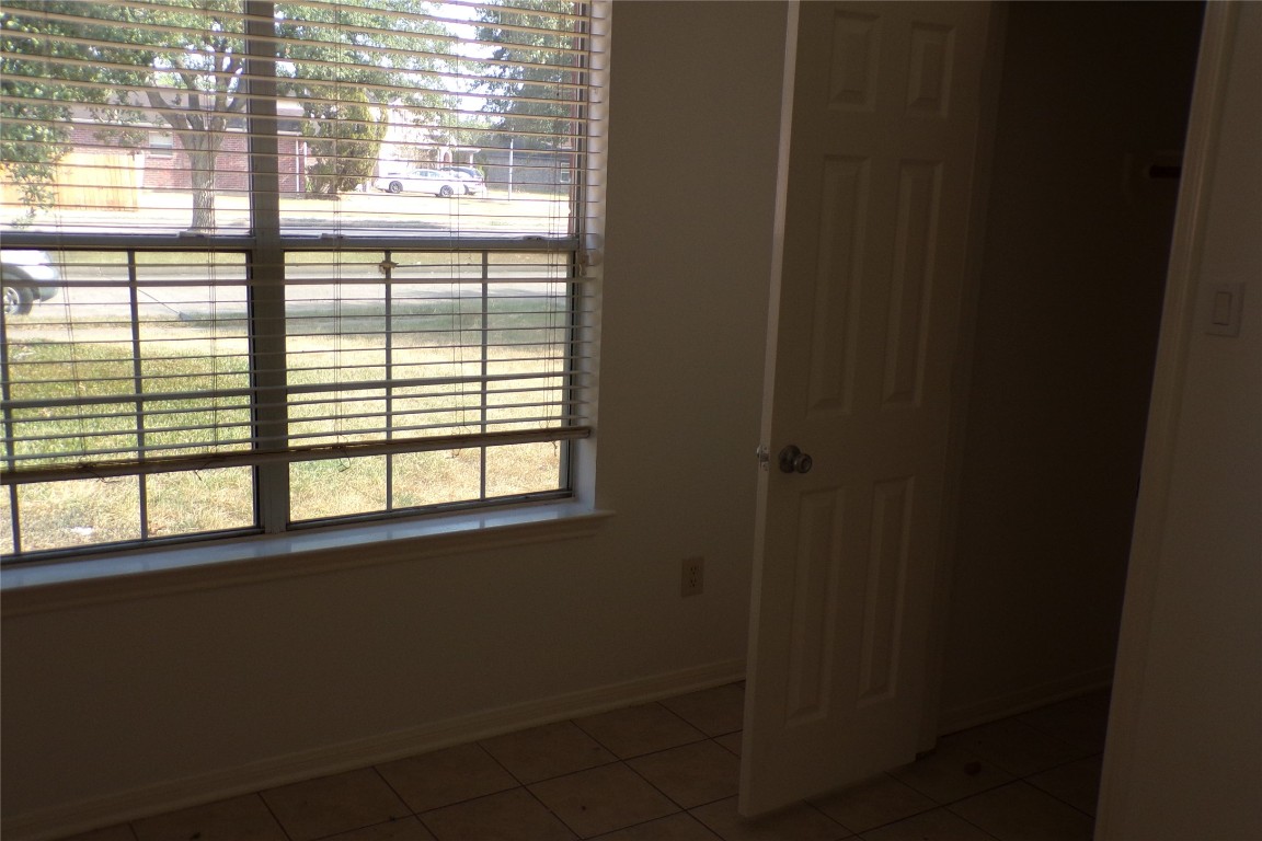 16006 Hiram Clarke Road Houston, TX 77053 - Photo 7 of 13