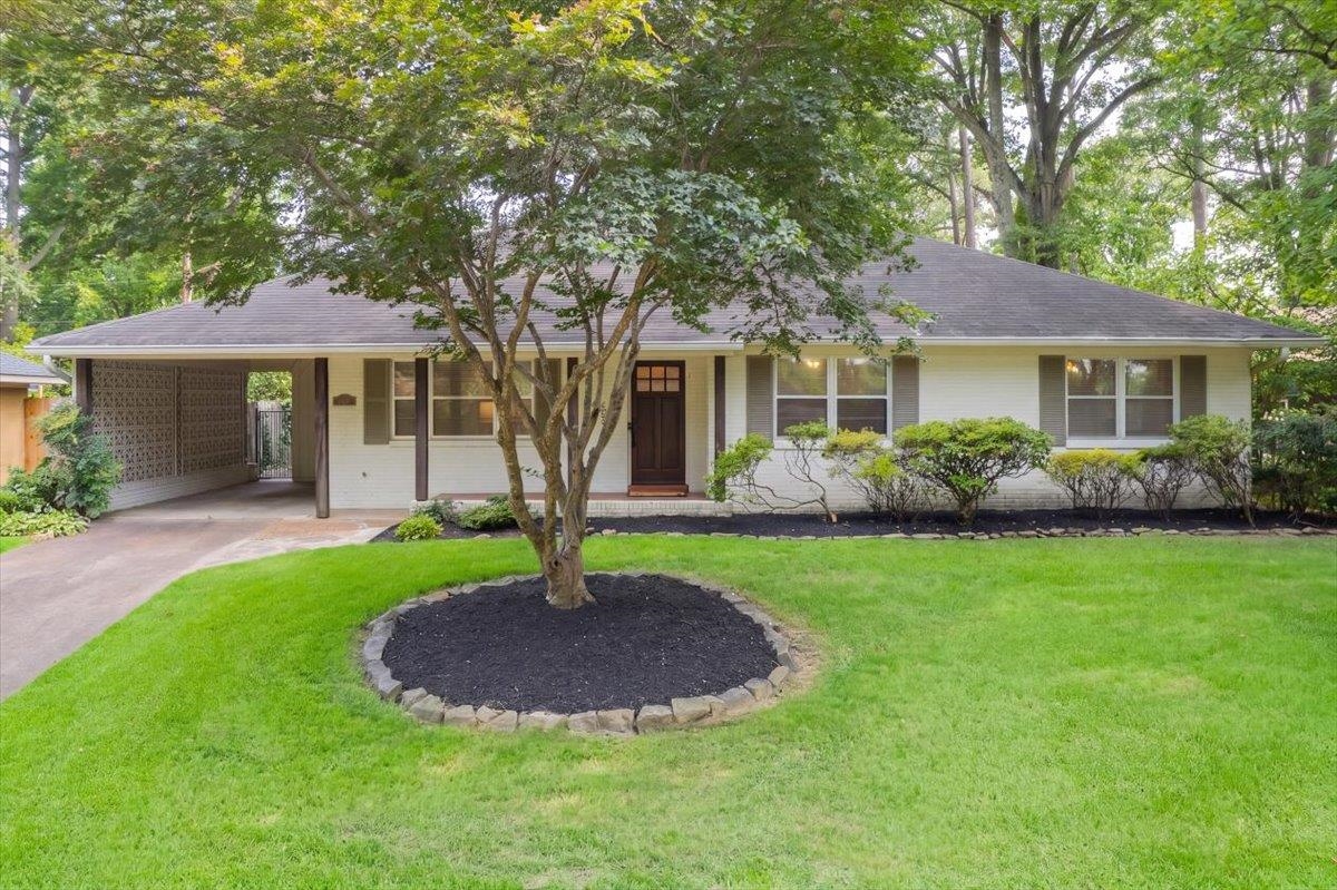 4135 Chickasaw Road Memphis, TN 38117 - Photo 1 of 29 Gallery Image 1